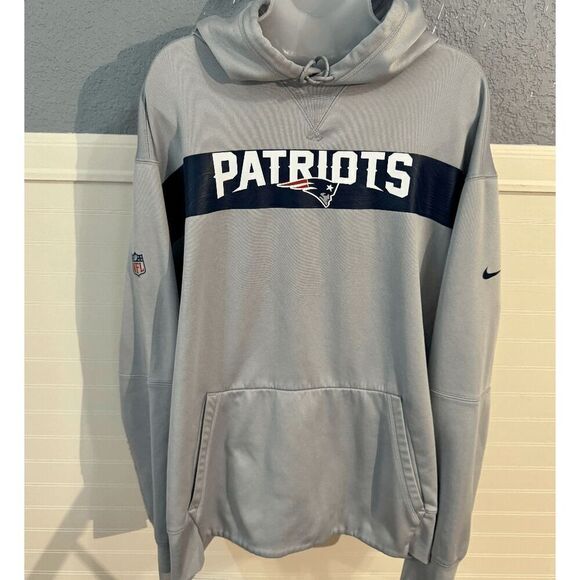 New England Patriots Nike Gray Sideline Team Performance Pullover Hoodie - Picture 8 of 12